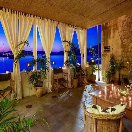 Villa Lola